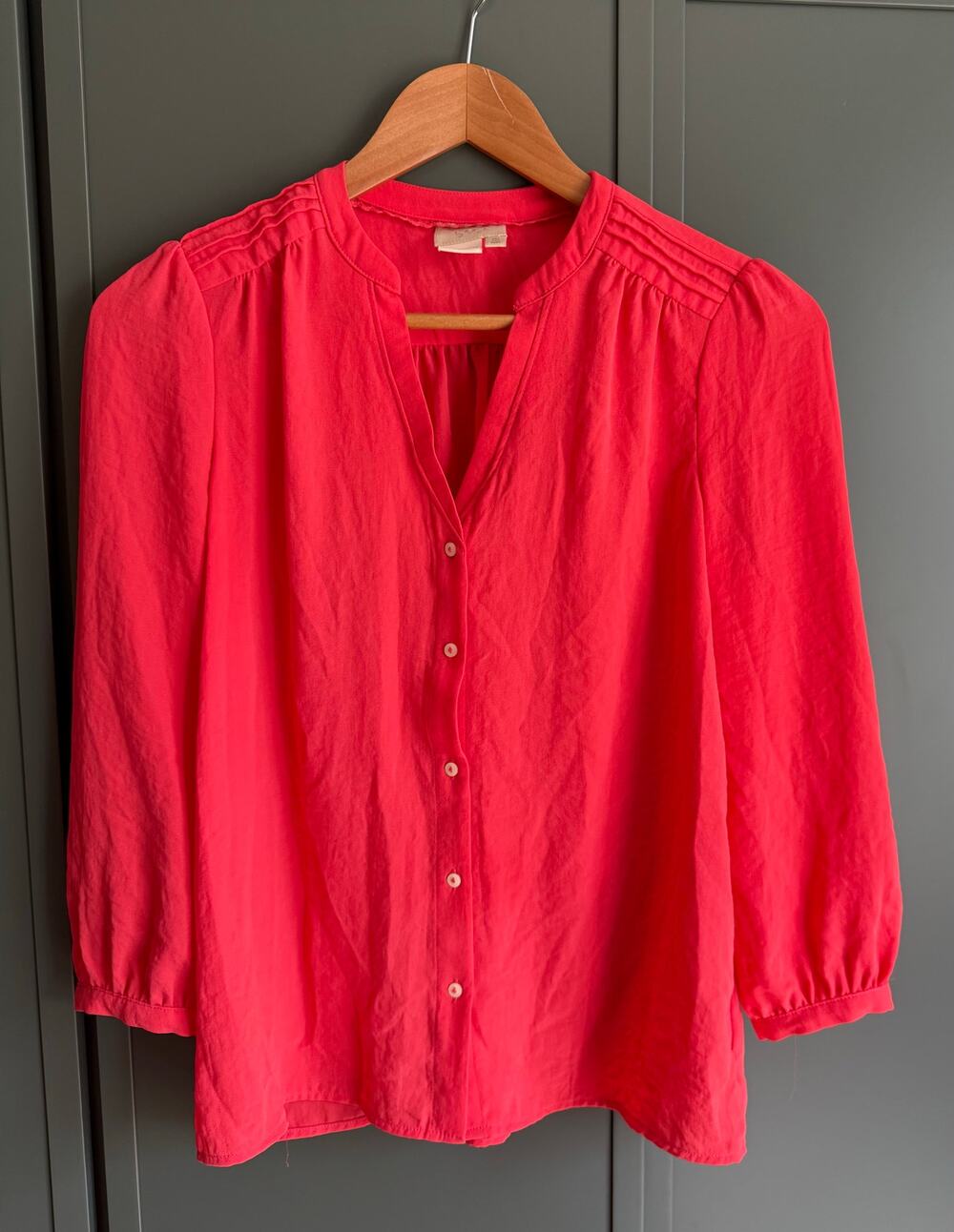 ANTHROPOLOGIE VANESSA VIRGINIA sz 0 deep coral pink button down EUC